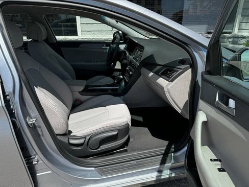 Used 2017 Hyundai Sonata SE image 15