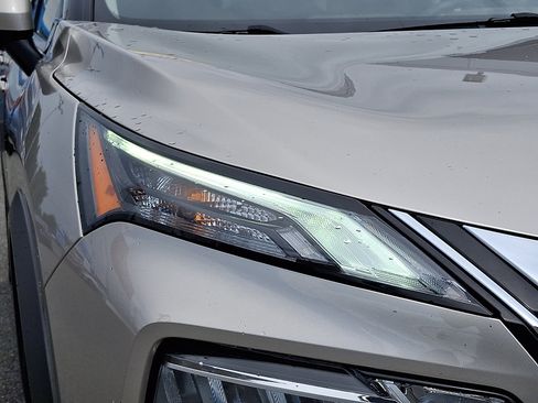 Used 2023 Nissan Rogue SL w/ SL Premium Package AWD/4WD image 10