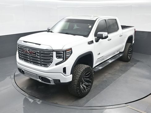 Used 2022 GMC Sierra 1500 Denali AWD/4WD image 16
