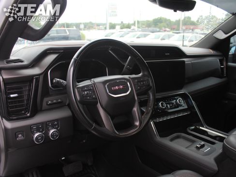 Certified 2025 GMC Sierra 2500 AT4 w/ AT4 Premium Plus Package AWD/4WD image 13