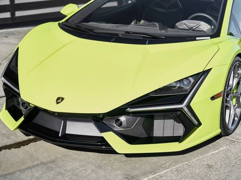 Used 2025 Lamborghini Revuelto AWD/4WD image 8