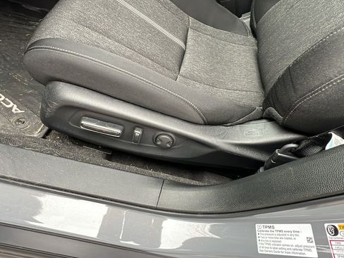 Used 2025 Honda Accord Sport image 17