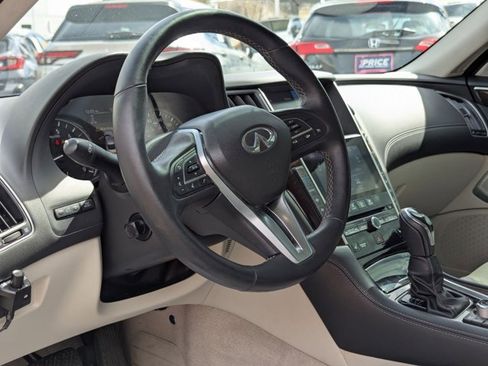 Used 2018 INFINITI Q50 Luxe w/ Sensory Package (Luxe) image 10