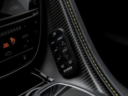 Used 2022 Aston Martin DBS Superleggera RWD image 22