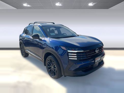 New 2026 Nissan Kicks SR image 7