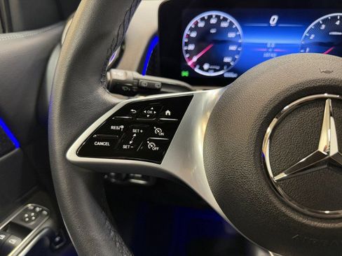 Certified 2025 Mercedes-Benz GLB 250 image 21