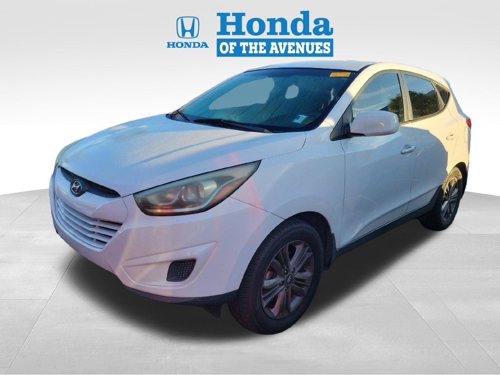 Used 2015 Hyundai Tucson GLS w/ Option Group 02 FWD image 2