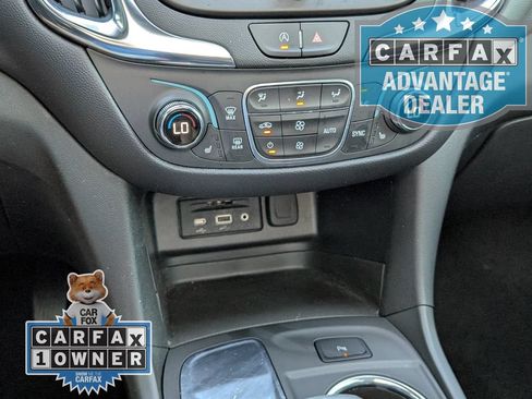 Used 2024 Chevrolet Equinox LT FWD image 10
