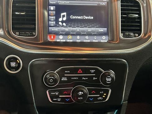 Used 2019 Dodge Charger Scat Pack w/ Driver Confidence Group RWD image 17