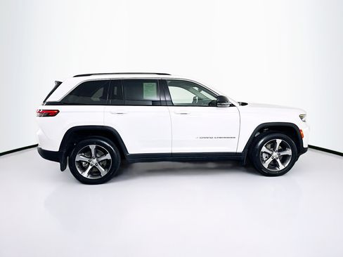 Used 2022 Jeep Grand Cherokee Limited 4xe w/ Luxury Tech Group II AWD/4WD image 10