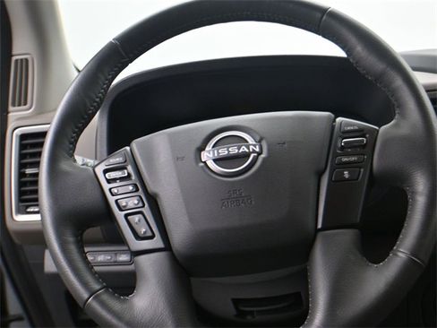 Used 2024 Nissan Frontier SV w/ SV Convenience Package image 13