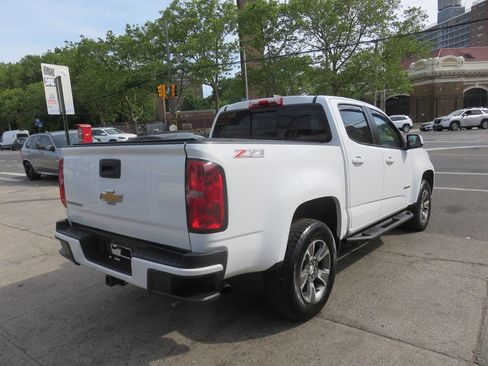 Used 2016 Chevrolet Colorado Z71 AWD/4WD image 4