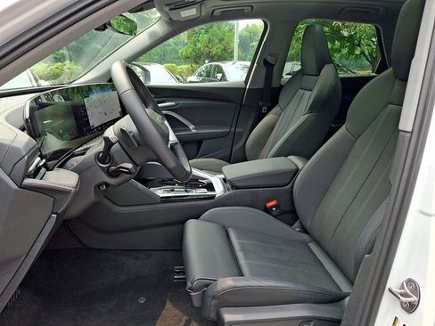 Used 2025 Audi Q5 Premium Plus AWD/4WD image 13