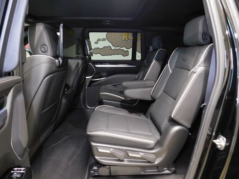 Used 2026 Cadillac Escalade ESV Luxury AWD/4WD image 77