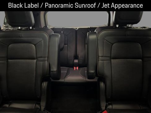 Certified 2025 Lincoln Aviator Black Label w/ Jet Appearance Package AWD/4WD image 15