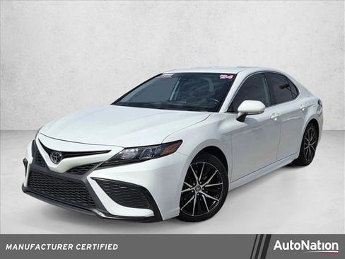 Certified 2024 Toyota Camry SE FWD image 1
