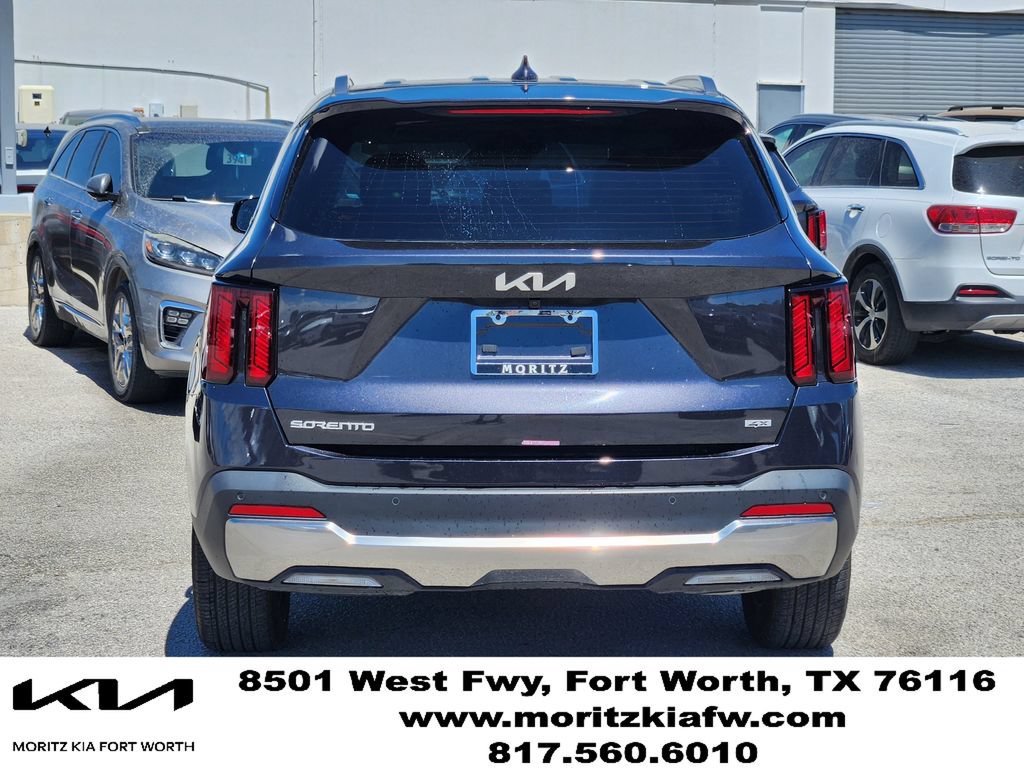 Certified 2025 Kia Sorento S AWD/4WD image 5