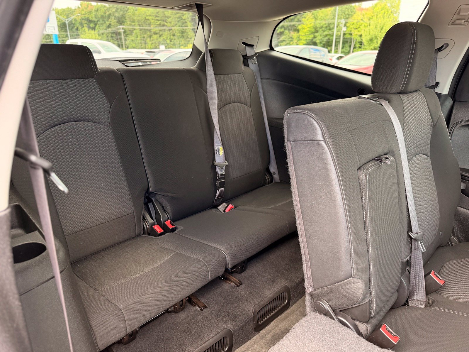 Used 2015 Chevrolet Traverse LT AWD/4WD image 25