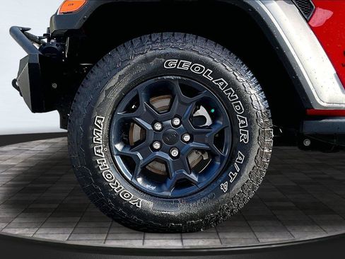 Certified 2023 Jeep Wrangler Sport AWD/4WD image 9