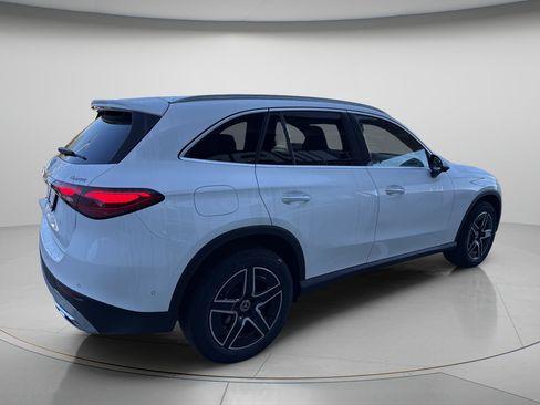 Certified 2026 Mercedes-Benz GLC 300 4MATIC image 5