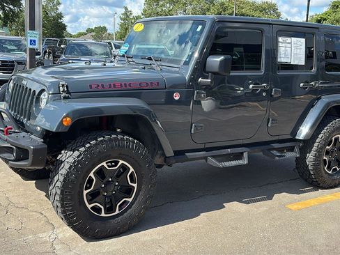 Used 2017 Jeep Wrangler Unlimited Rubicon AWD/4WD image 3