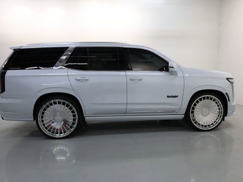 Used 2026 Cadillac Escalade V AWD/4WD image 76