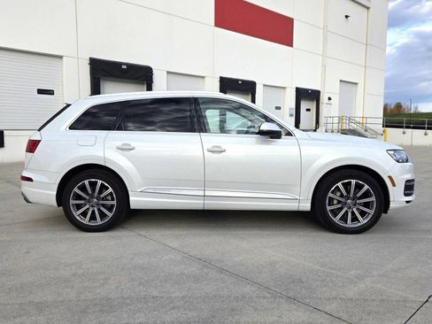 Used 2017 Audi Q7 3.0T Prestige image 4
