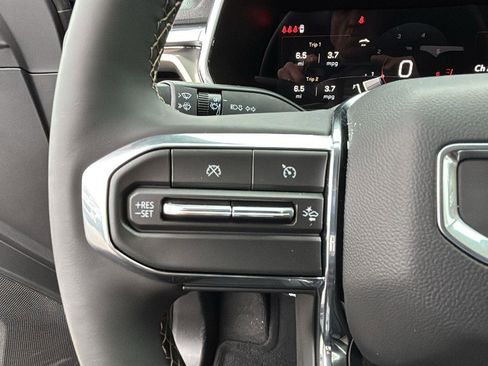 New 2026 GMC Canyon Denali image 18