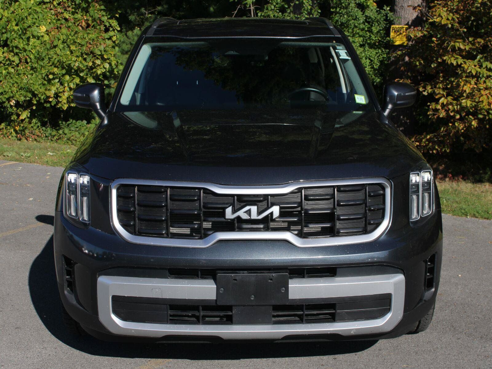 Used 2024 Kia Telluride S w/ S Sunroof Package AWD/4WD image 2