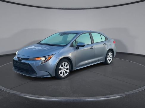 Used 2022 Toyota Corolla LE FWD image 4