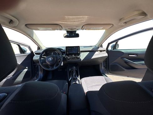 Used 2020 Toyota Corolla LE w/ Carpet Mat Package (TMS) FWD image 18