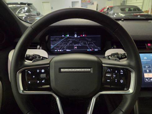 Used 2024 Land Rover Discovery Sport Dynamic SE AWD/4WD image 18