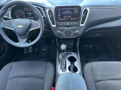 Used 2024 Chevrolet Malibu LT FWD image 13
