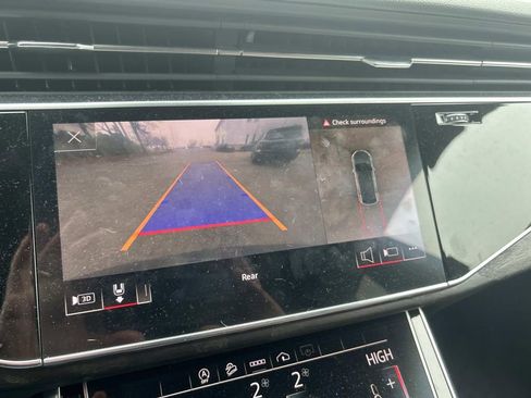 Used 2021 Audi Q8 Premium Plus image 20