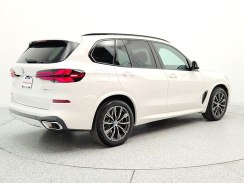 Used 2025 BMW X5 xDrive50e w/ M Sport Package AWD/4WD image 5