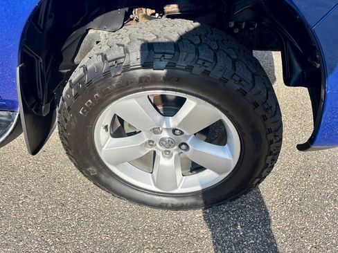 Used 2014 RAM 1500 Express image 25