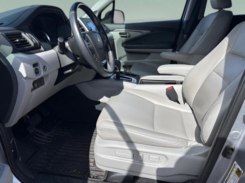 Certified 2018 Honda Ridgeline RTL image 9
