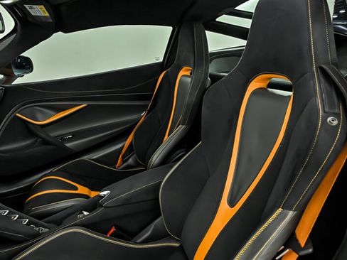 Used 2018 McLaren 720S Performance RWD image 18