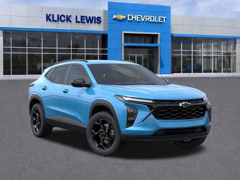 New 2026 Chevrolet Trax LT w/ Midnight Edition FWD image 7