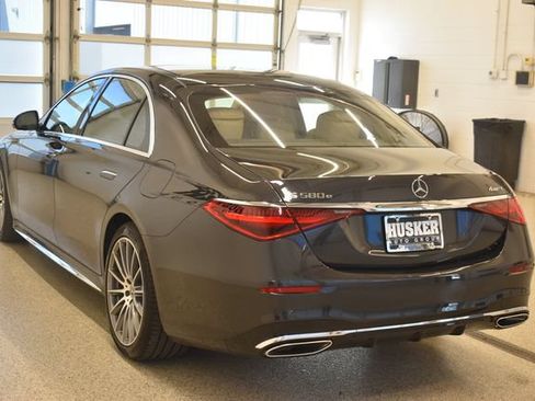 Used 2025 Mercedes-Benz S 580e 4MATIC Sedan image 10