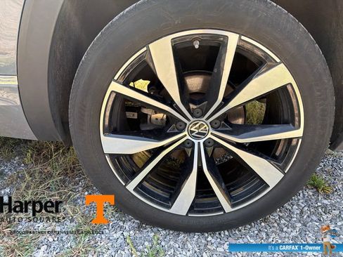 Used 2024 Volkswagen Atlas Cross Sport SEL Premium R-Line AWD/4WD image 21