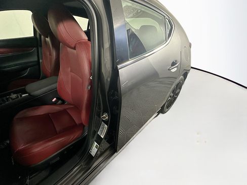 Used 2021 MAZDA MAZDA3 s FWD image 12