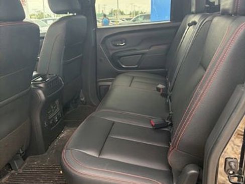 Used 2024 Nissan Titan PRO-4X w/ Pro-4x Convenience Package AWD/4WD image 20