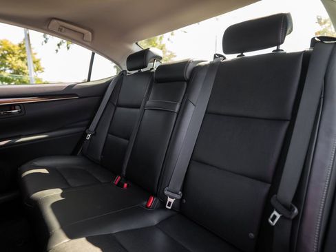 Used 2015 Lexus ES 350 image 35