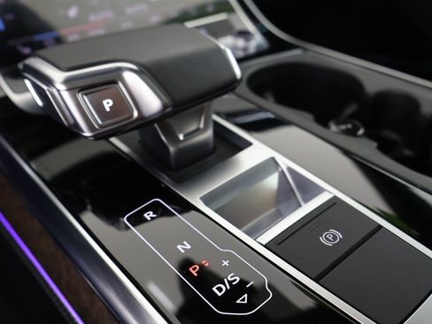 Used 2025 Audi Q8 Premium Plus w/ Premium Plus Package image 4