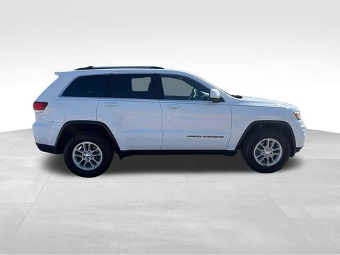 Used 2020 Jeep Grand Cherokee Laredo AWD/4WD image 7