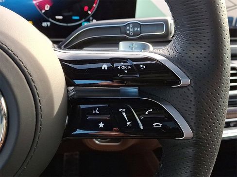 Used 2025 Mercedes-Benz GLS 580 GLS 580 image 23