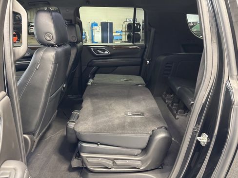 Used 2021 GMC Yukon XL SLE image 32