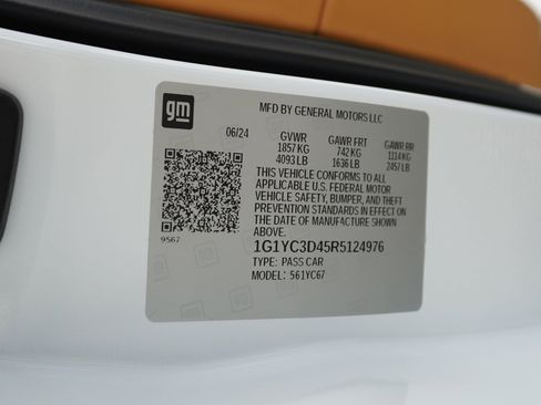 Used 2024 Chevrolet Corvette Stingray Premium Conv w/ 3LT image 37