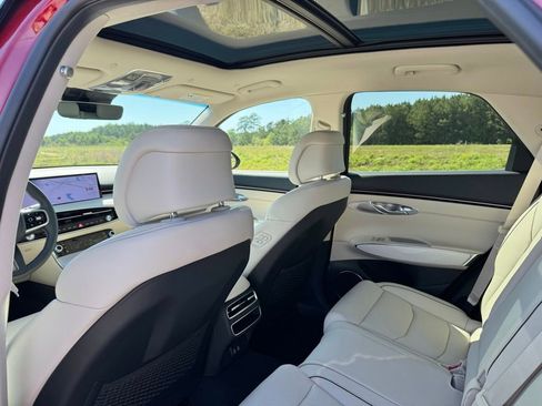 New 2026 Genesis GV70 2.5T Advanced image 24